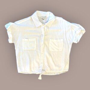 Sim & Sam Rayon Cropped Button Down Top - L